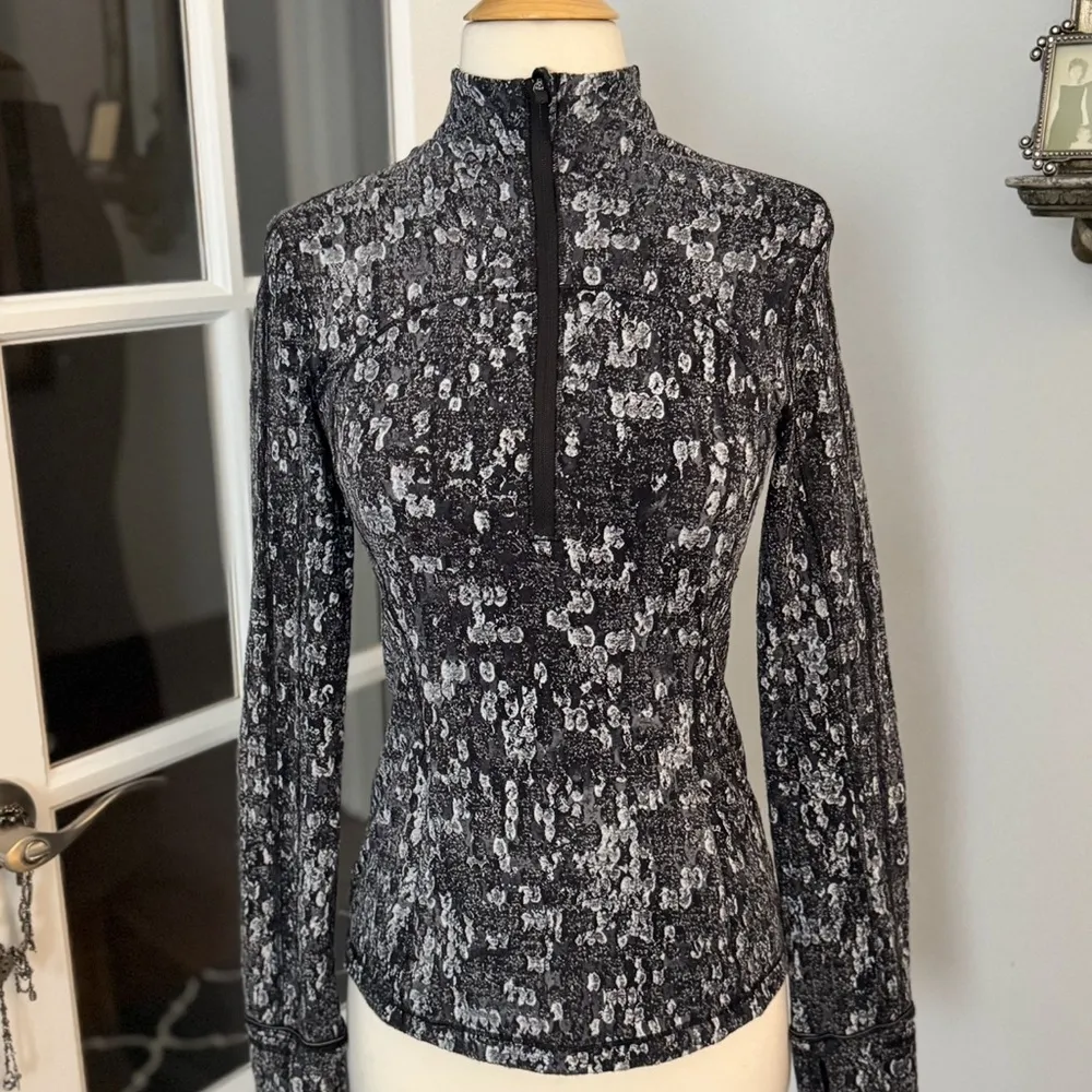 Lululemon Run Briskly 1/2 Zip Eventide Jacquard Black Alpine White - Image 2