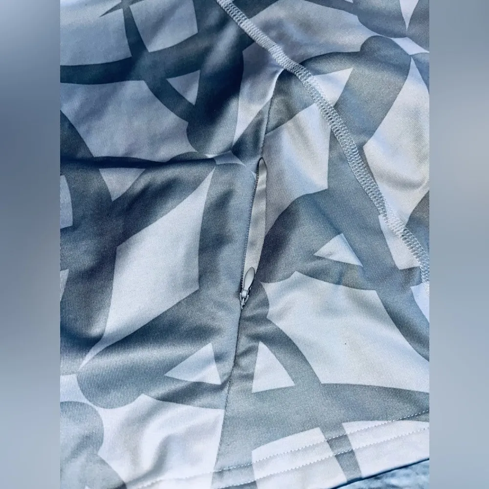 UNDER ARMOUR Fitted ColdGear Long Sleeve sz M - Image 7