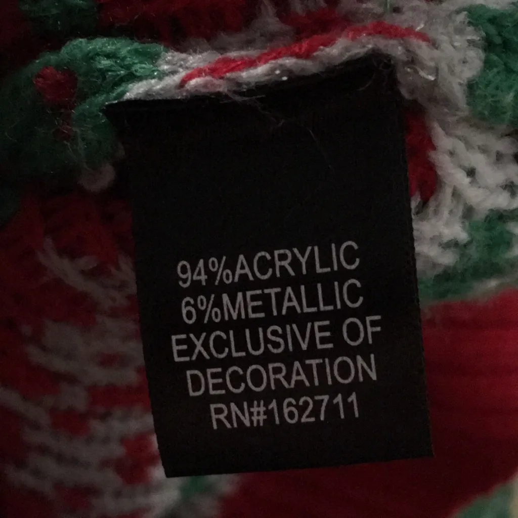 New Women’s Festive Llama 3 - Image 7