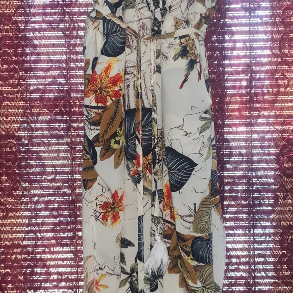 NWOT floral jumpsuit Size L - Image 6