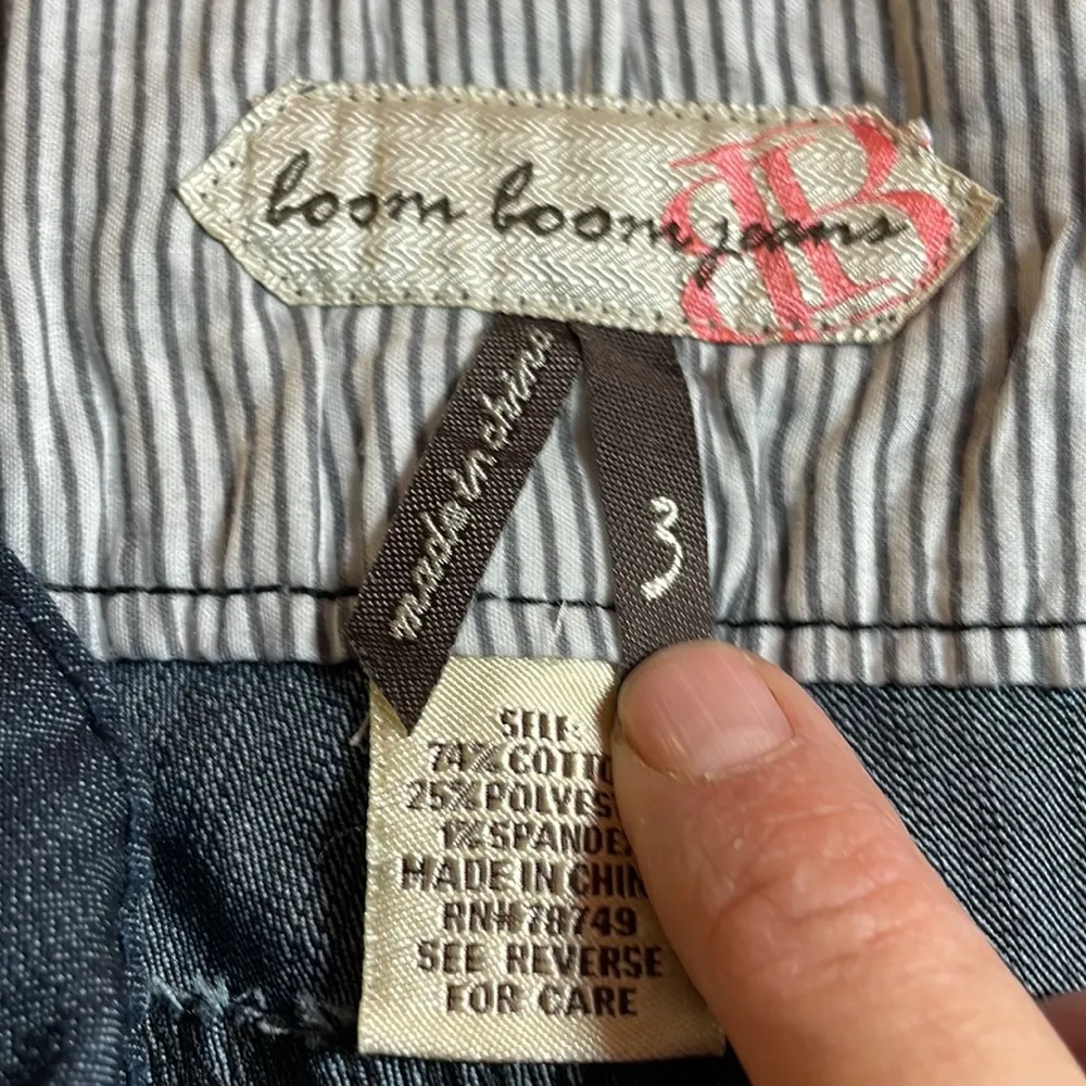 Boom Boom Jean shorts with belt - Image 3