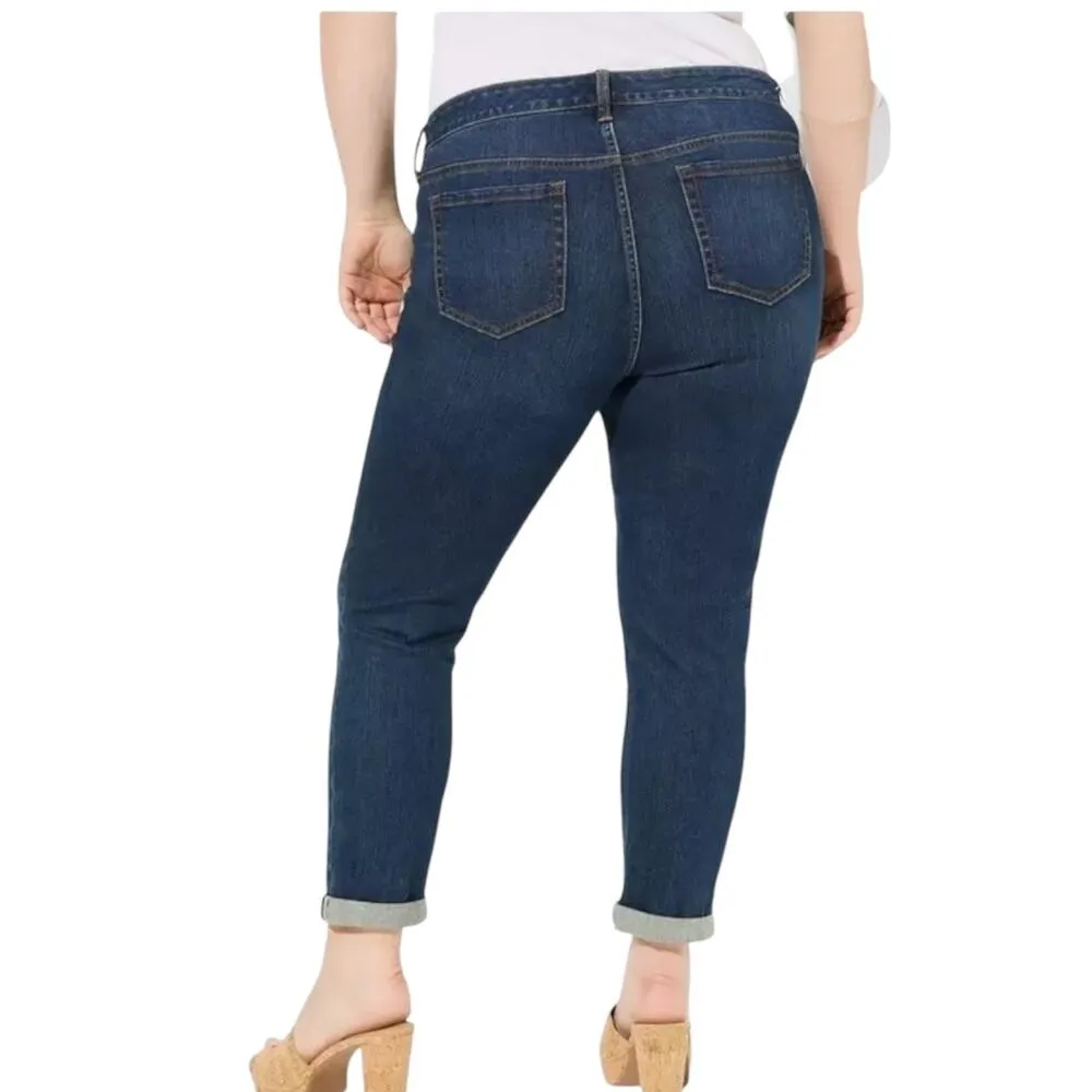 NWOT Torrid Boyfriend Straight Mid-Rise Medium Wash Jean-12 XS - Image 3