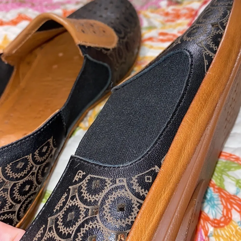 La Pinta Haven shoe size 38 Black Tan slip on elastic side panel leather upper - Image 7