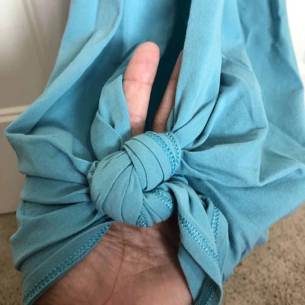 Light Blue lululemon open tie back Tank Top size 6 - Image 5