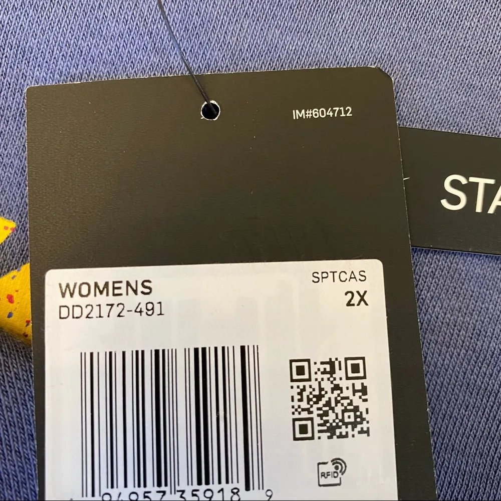 Nike Sportswear Icon Clash Cropped Short Sleeve Sweatshirt - Image 9