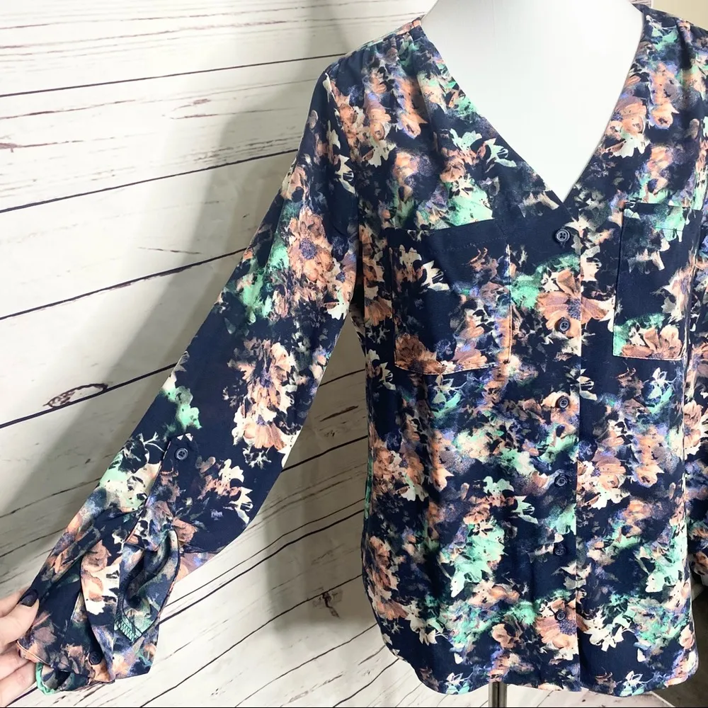 Apt 9 Long Sleeve Button Up Blouse Top Size Small Blue, Pink, Green Floral Shirt - Image 7