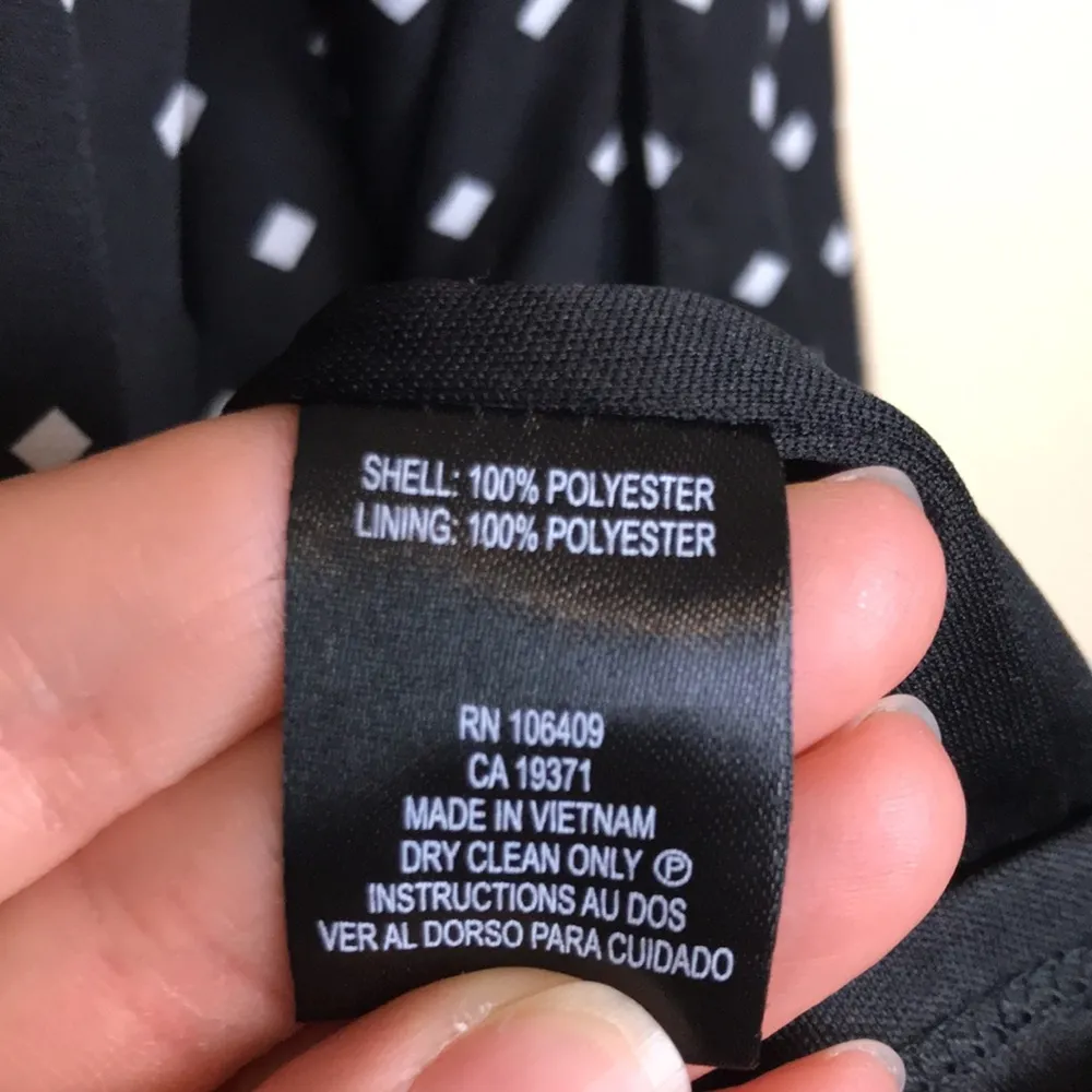 Tahari Women’s Diamond Pattern Black White Keyhole Tie Long Sleeve Shift Dress - Image 11