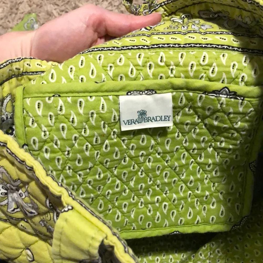 Vera Bradley Green Quilted Tote and Coin Purse - Image 5