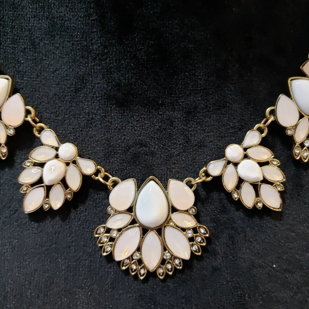 Icing Womens Beige Clear Pearl Crystal Necklace Jewelry with Lobster Clasp - Image 3