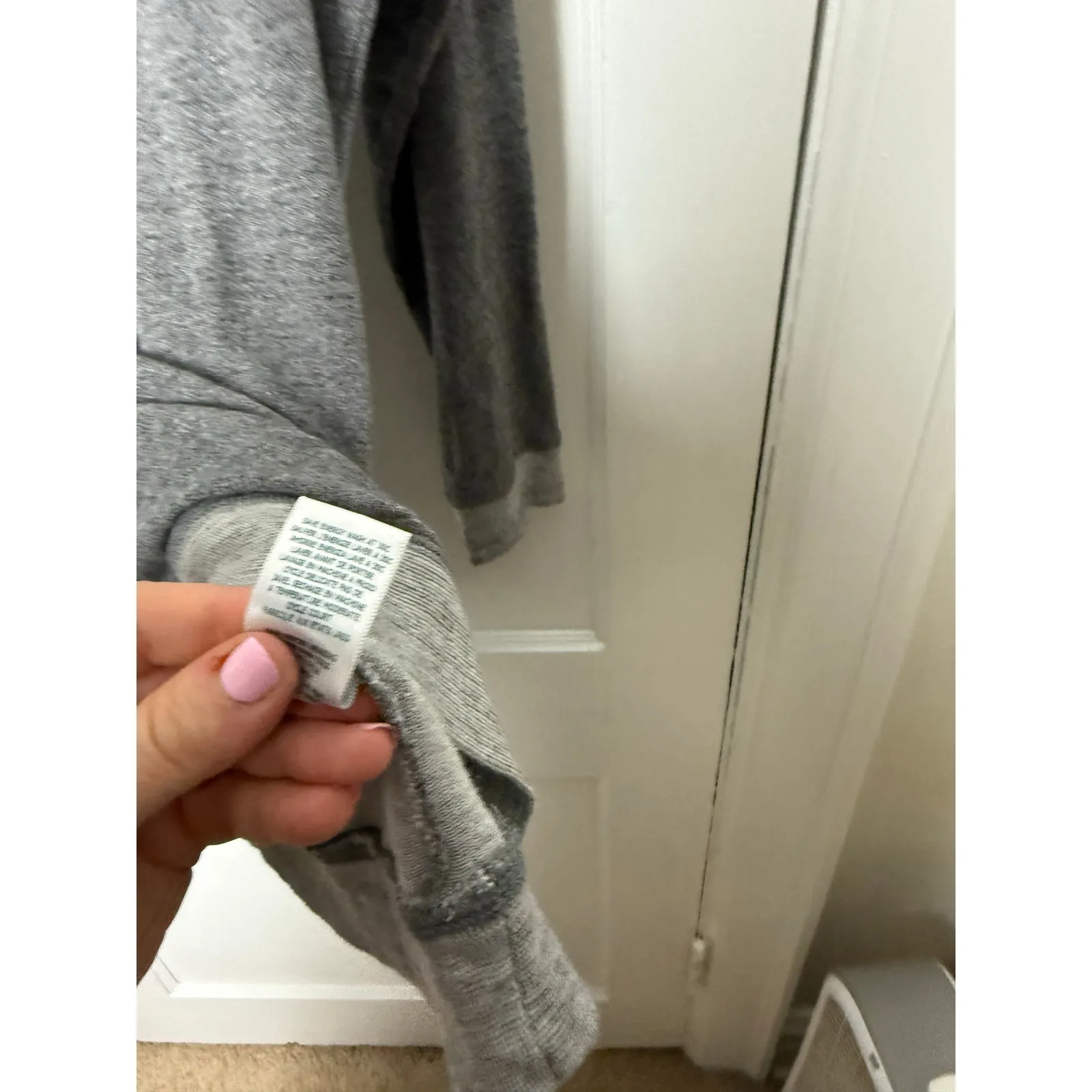 Sundry Anthropologie Gray Knit Long Sleeve Lightweight Gray Tunic Sweatshirt XS - Image 5