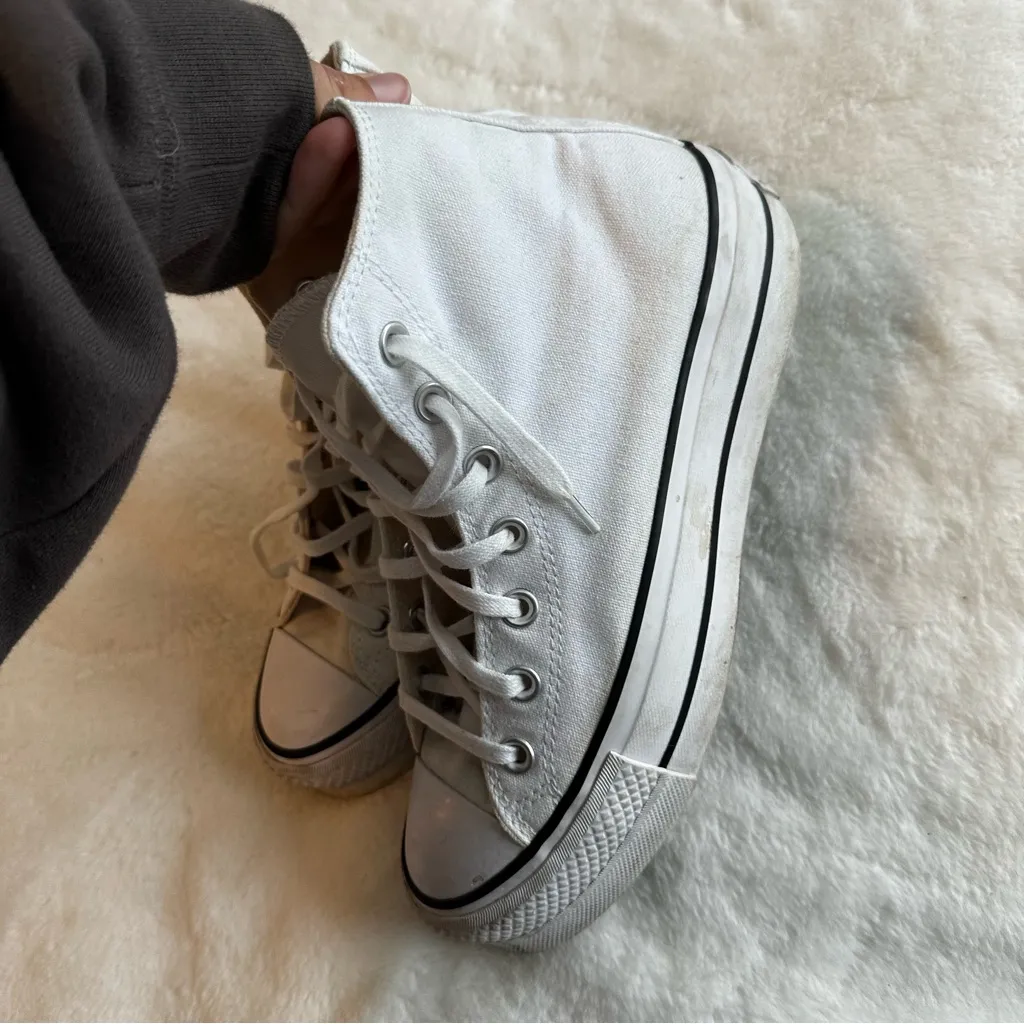 Converse White Platform Sneakers Women’s Size 7.5 - Image 9