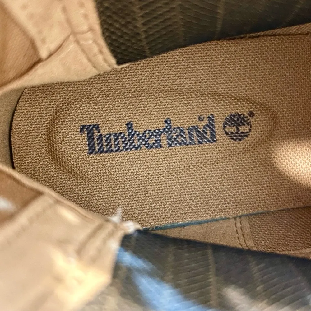 Timberland Women’s Courmayeur Valley Chelsea Boot in Tan Size 10. - Image 13