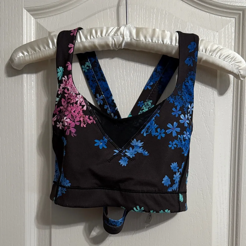 💖 Lululemon In a Flash Sports Bra in Petal Pop - Image 2