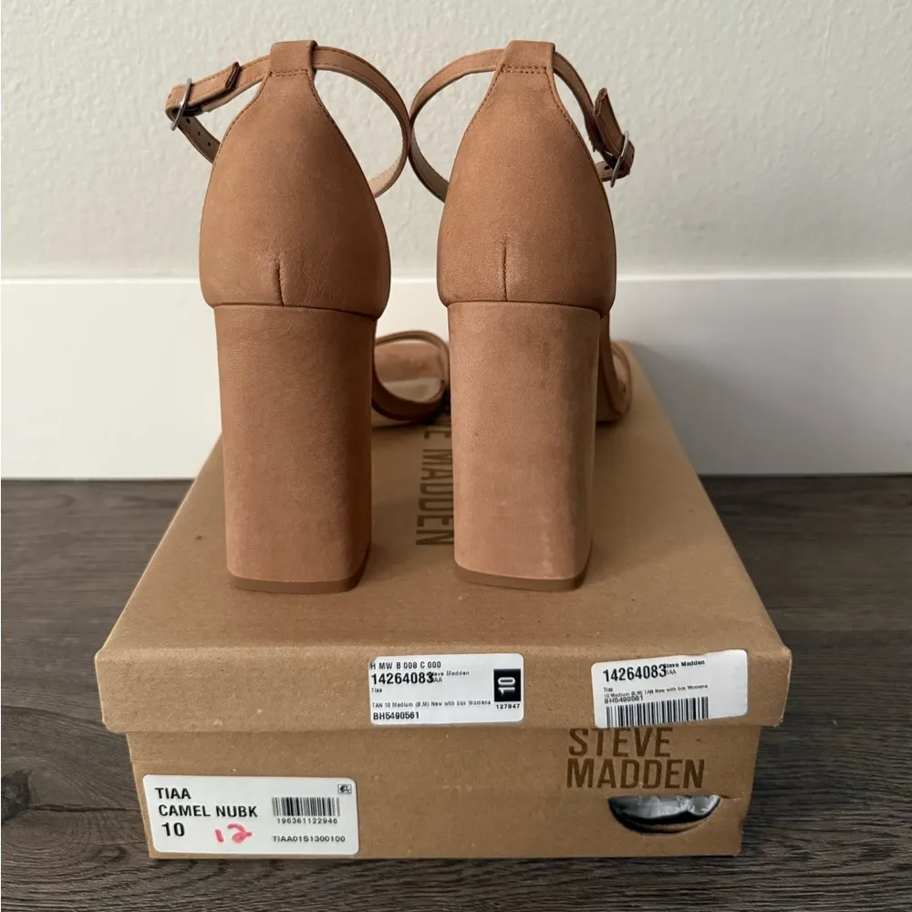 Steve Madden Tiaa Ankle Strap Block Heel Sandals‎ - Size 10 - Camel Nubuck - NWB - Image 9