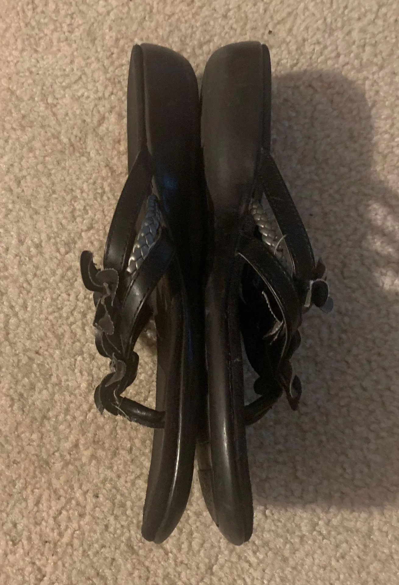 Croft & Barrow Black Flower Sandals - Image 3