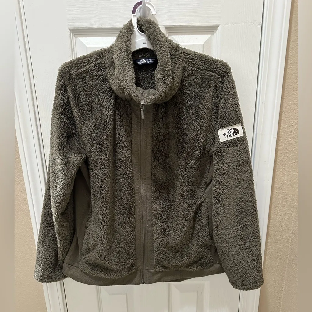 The North Face Jacket Fully Zipped
Wooly Fleece Large - Image 2