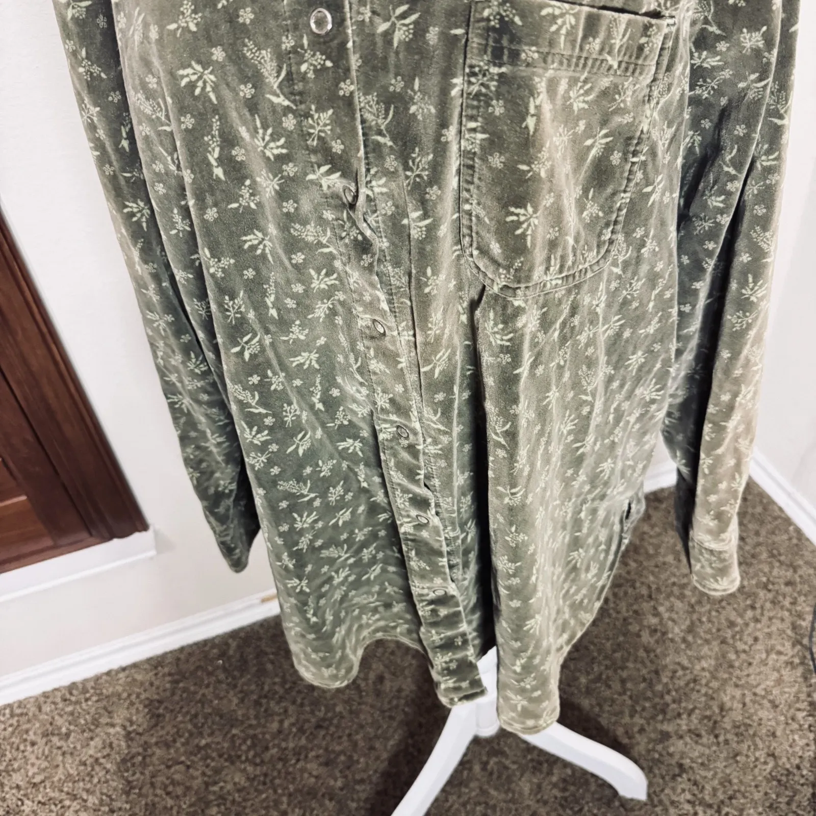 Faded Glory Woman 22/24W Velvet Shirt Brown Button Down Top Fairy Grunge - Image 2