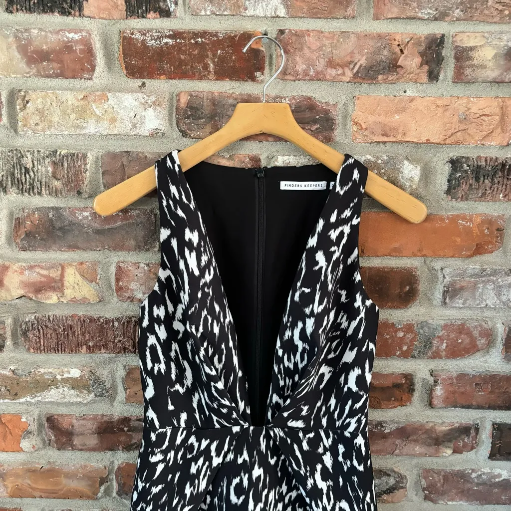 Finders Keepers Black Printed Deep V Neck Mini Dress Dark Leopard, XS - Image 3