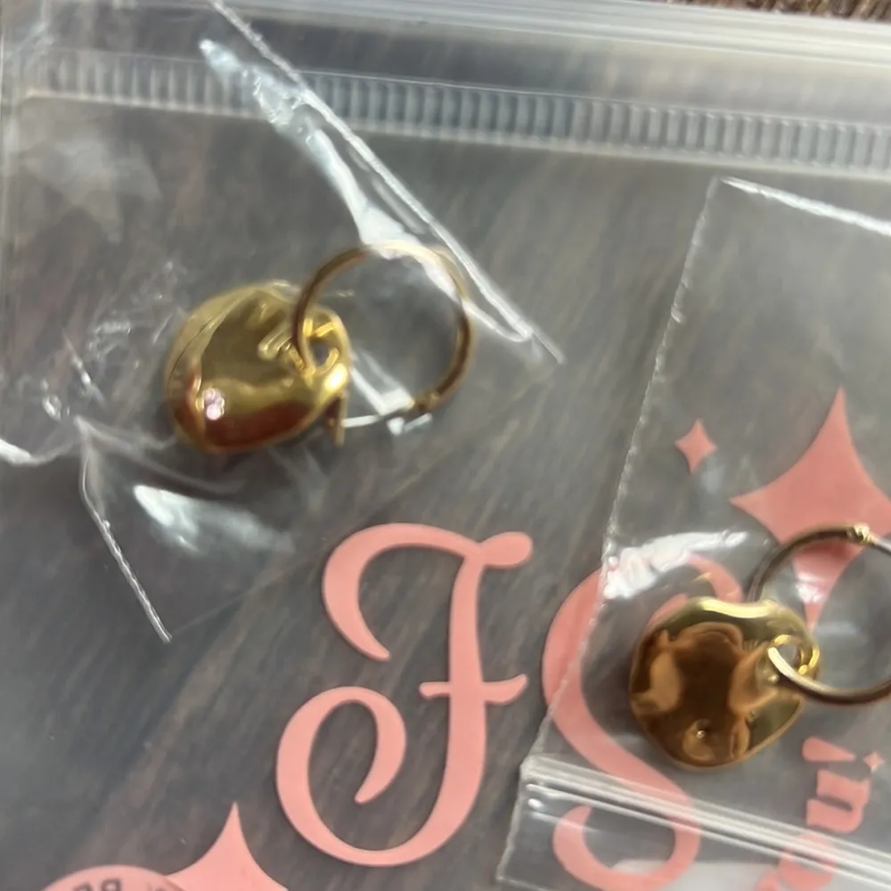 Ziggy Hoops - Image 3