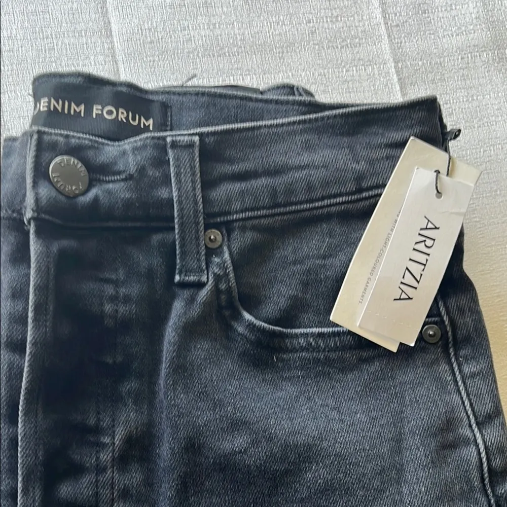 Aritzia Women's Straight Leg Jeans - Black - Image 2