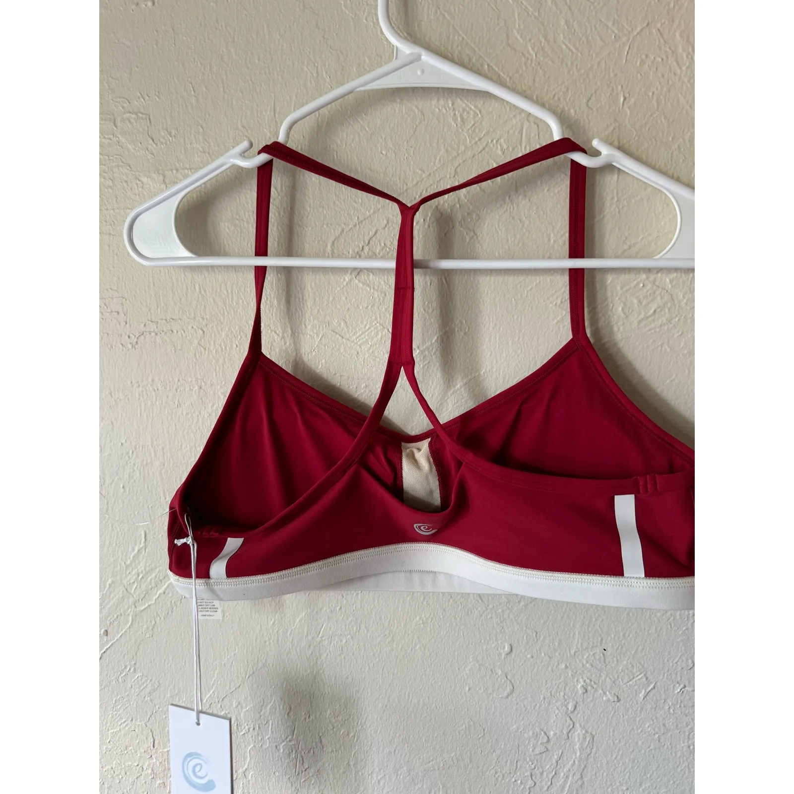 NWT Johnny Was Calme Endurance Cross Back Bra in Red Size L - Image 4