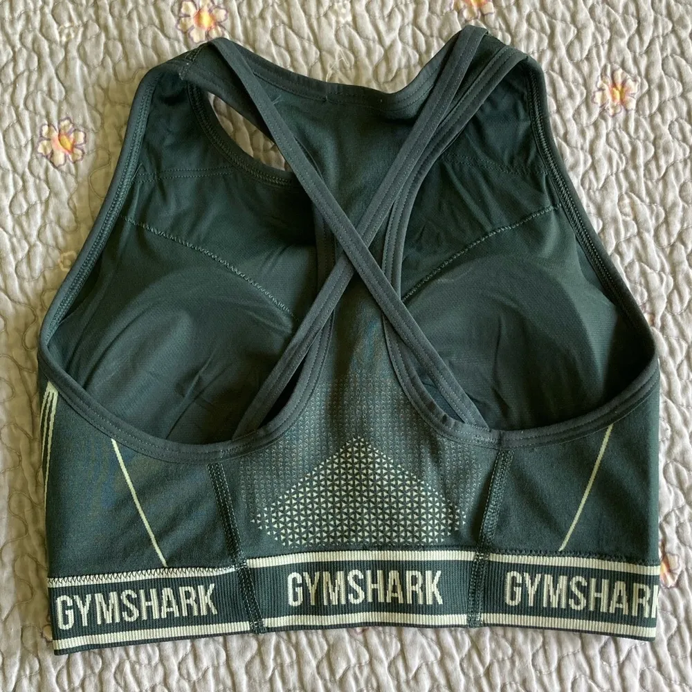 Gymshark sports bra new without tags - Image 4