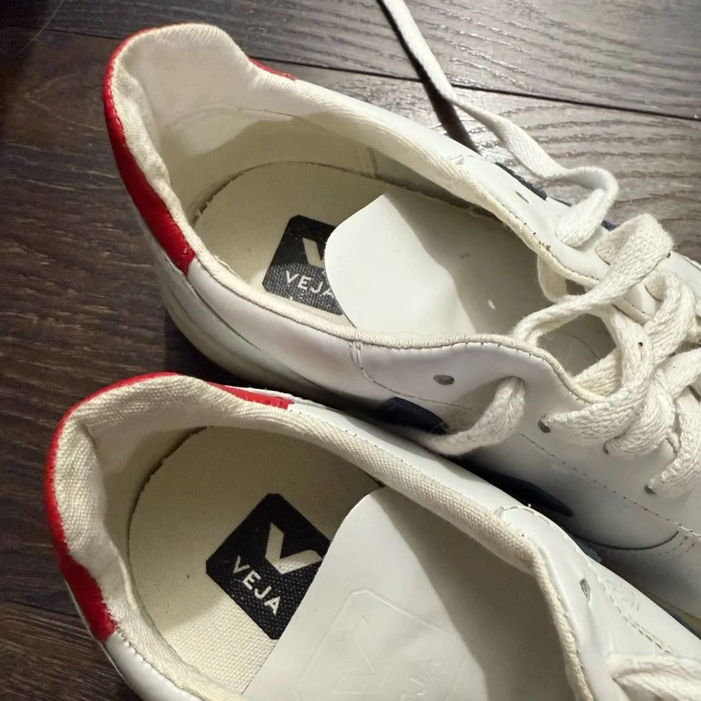 Veja Women’s 6 V10 Leather Sneakers Shoes - Image 3