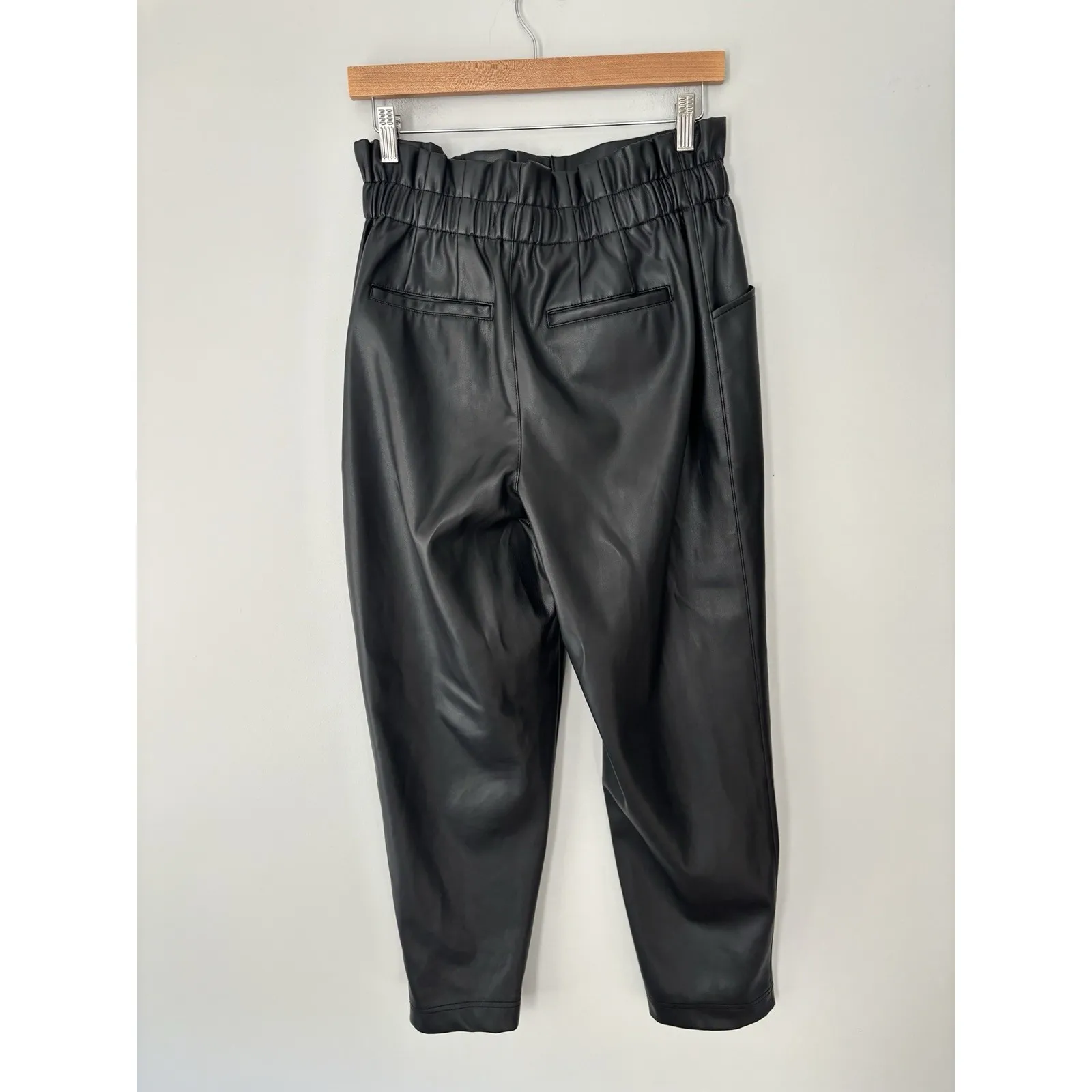 Madewell Women's High Rise Vegan Faux Leather Pull On Paperbag Pants Black‎ Sz 6 - Image 8