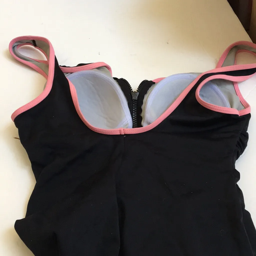 FINAL MARKDOWN Ladies’ Swimsuit (8) Black - Image 4