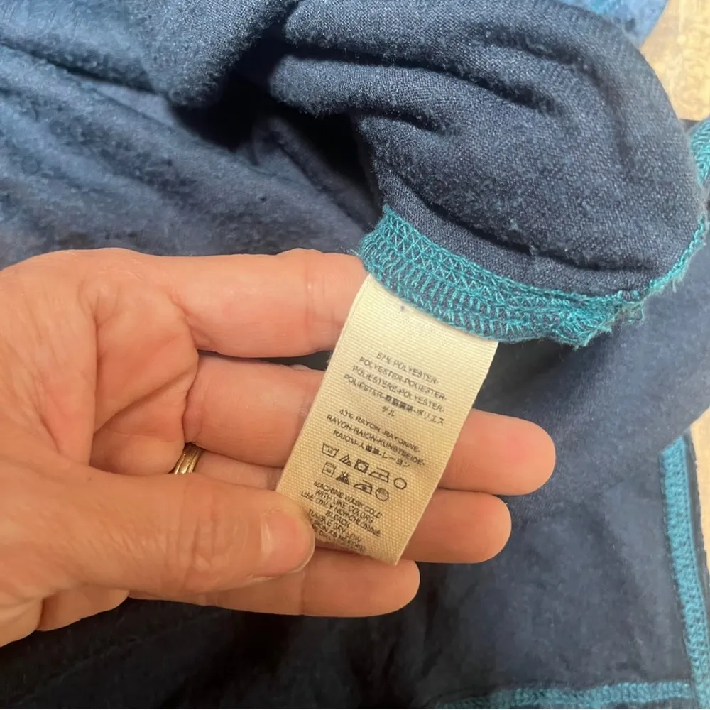 Free People We The Free Midnight Blue Velvet Top sz Xs - Image 8