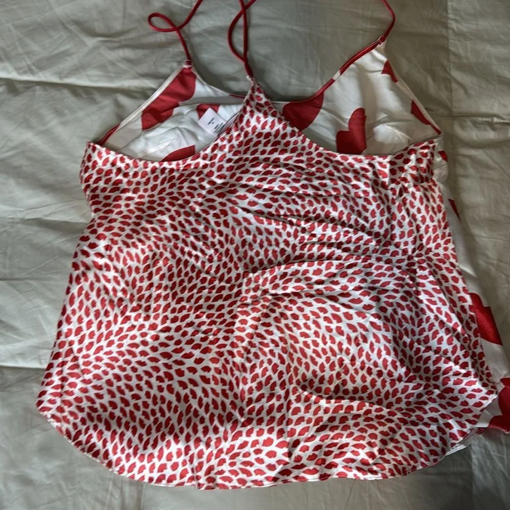 Victoria’s Secret Y2K satin pajamas Sleepwear Set lips kisses print SZ medium - Image 8