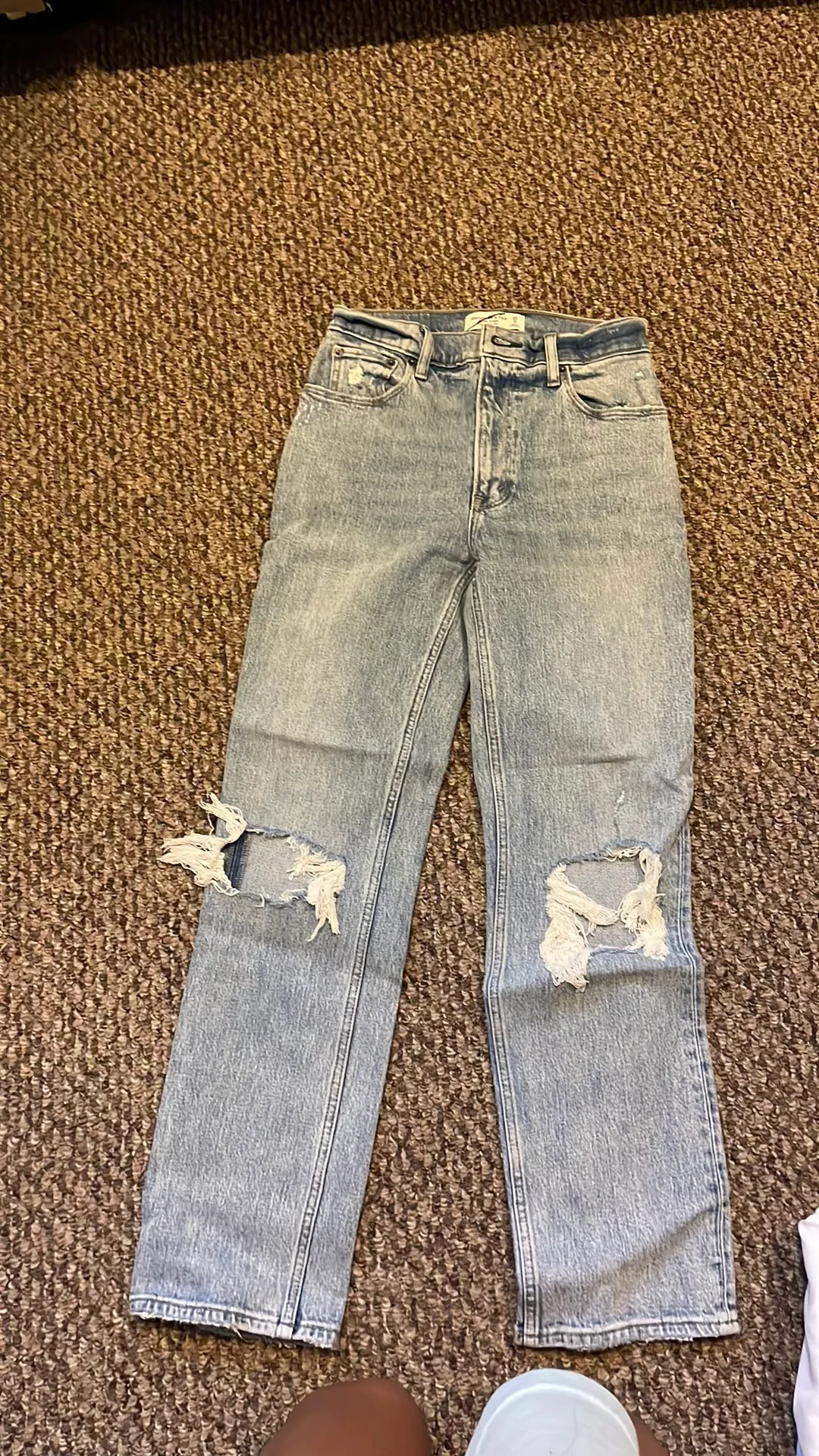Ripped Jeans - Image 2