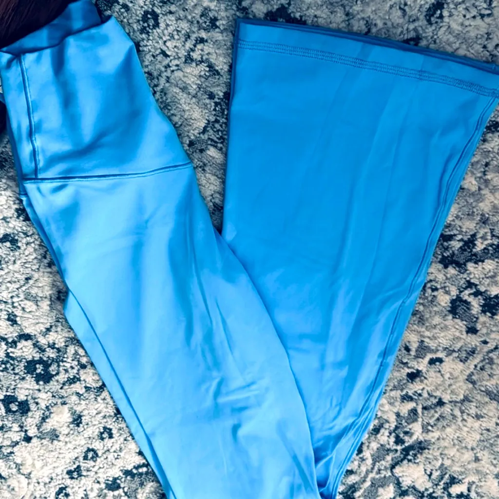 Offline Real Me by Aerie Xtra Flare Hi-Rise Bootcut Leggings in Blue Vinyl - Image 7