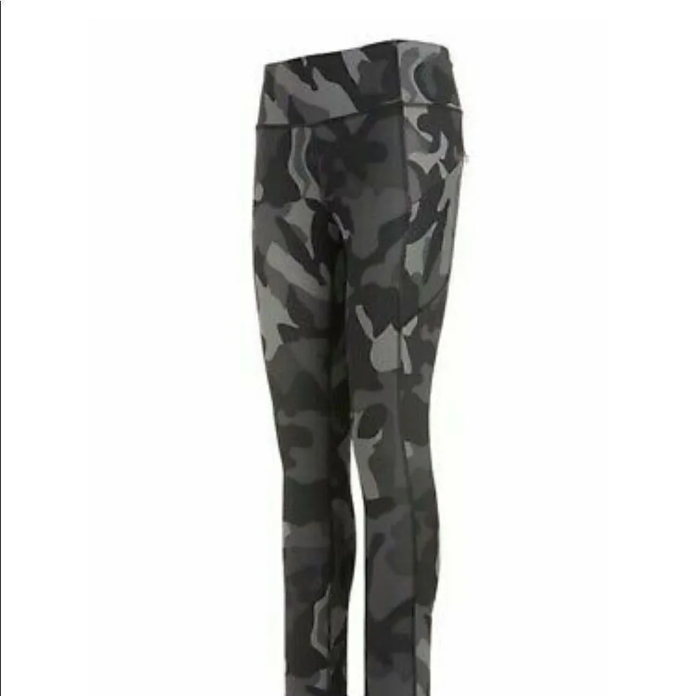 NWOT Athleta Camo Contender 7/8 Legging Sz Xs - Image 2