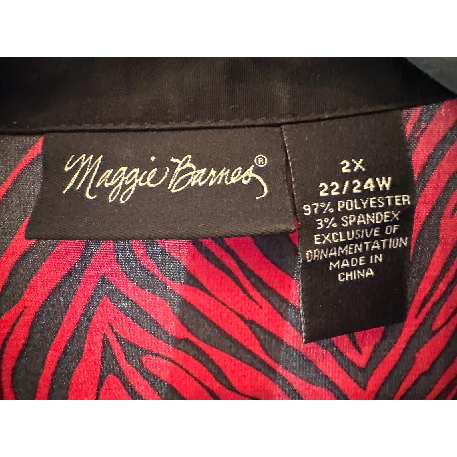 Curvy Plus 2X Maggie Barnes Red Black Animal-Striped Blouse Black Collar Cuffs - Image 4