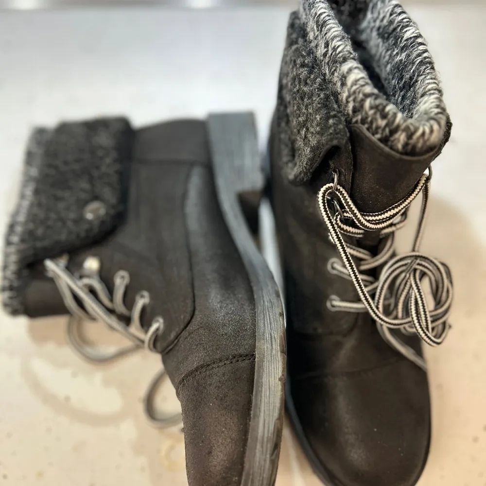 White mountain women’s Sandro leather closed toe ankle boots size 7.5‎ black - Image 7