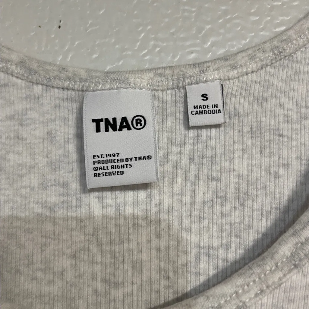 TNA ARITZIA RIBBED CROPPED TANK HEATHERED GRAY SMALL - Image 3