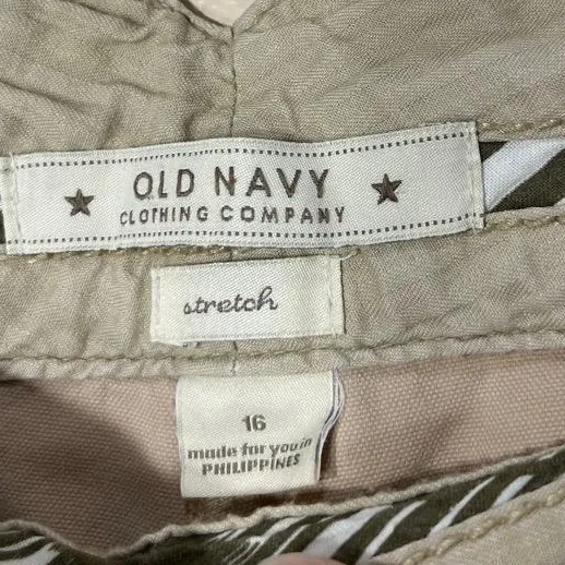 Old Navy Y2K Khaki Flare Pants‎ Size 16 Regular - Image 6