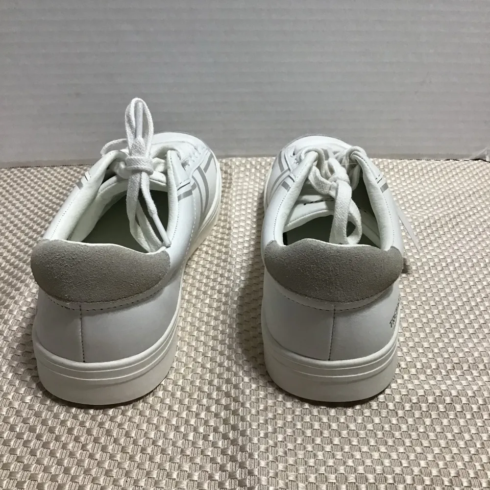 TRETORN Women's Hopper Sneaker New With Tags Leather Upper White Lace Up Size 8M - Image 6