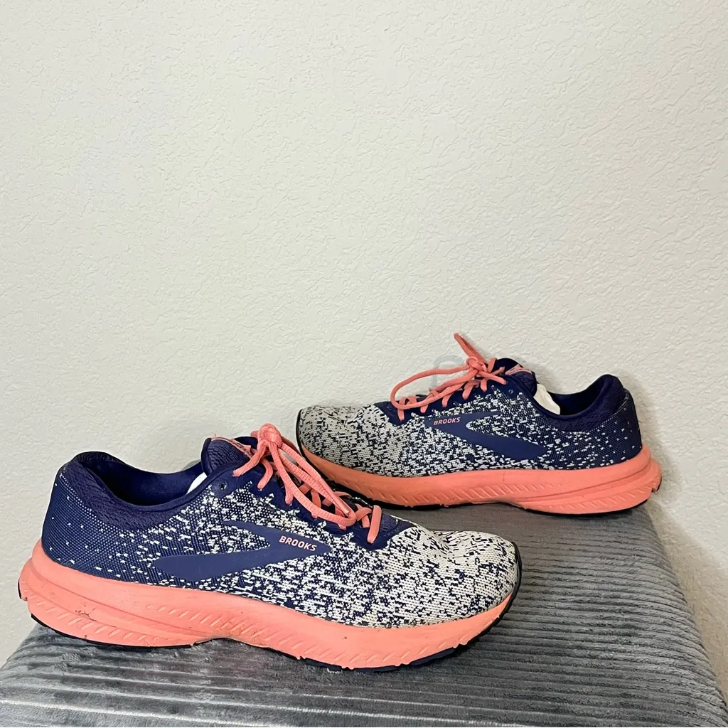 Brooks Launch 6 Running Shoes Size 8.5 - Image 4