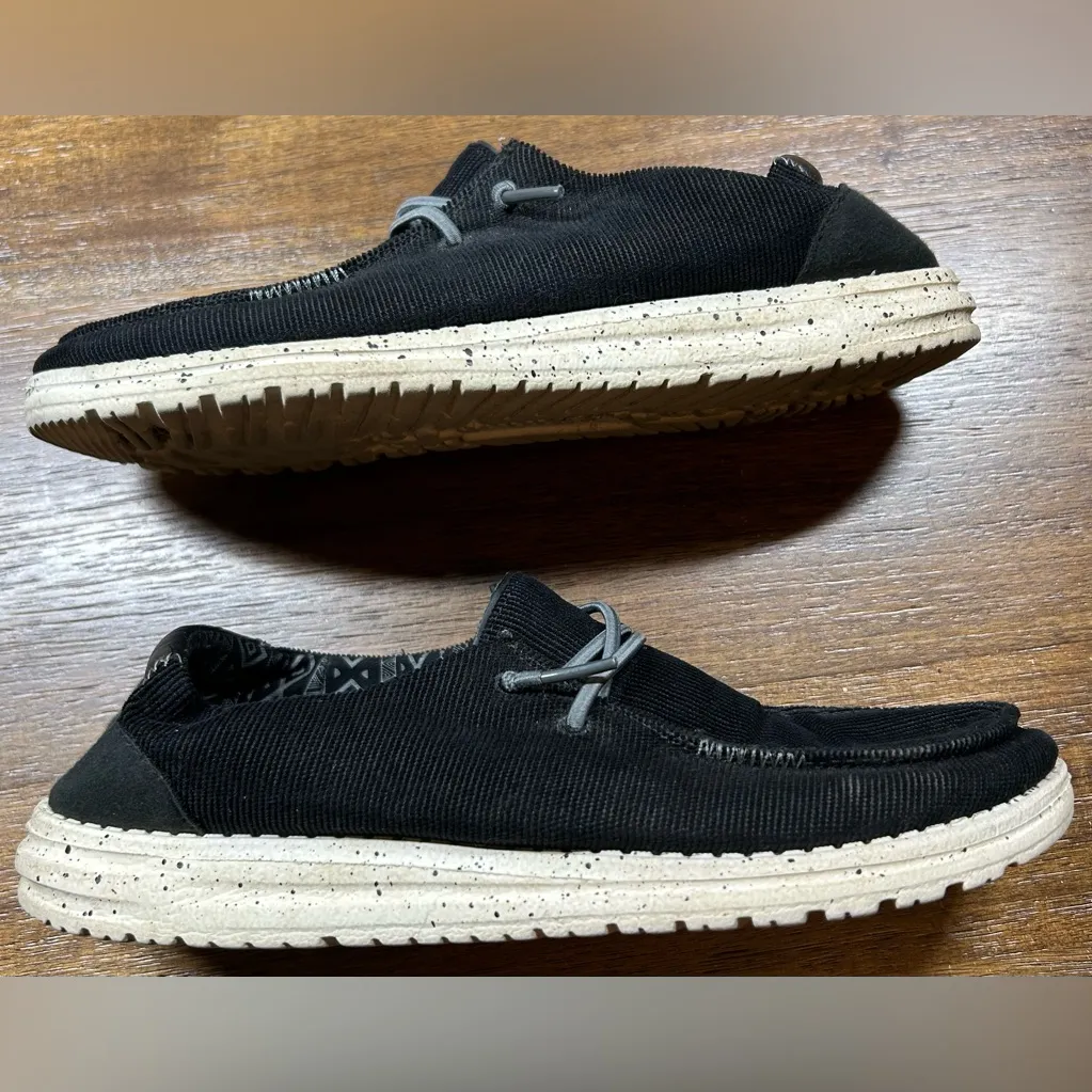 Hey Dude Size 9 Wendy Corduroy Jet Black Slip On Shoes - Image 2