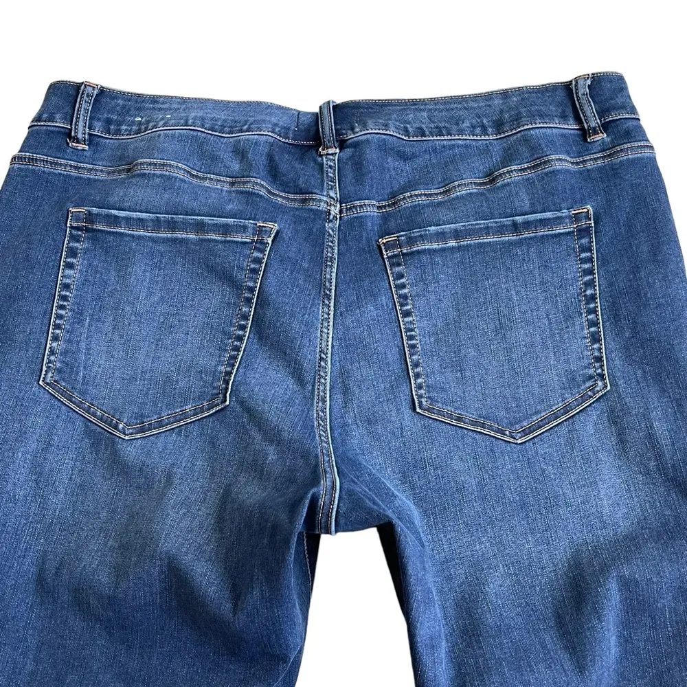 Lane Bryant Women’s Capri Jeans Plus Size 22 Blue Denim Mid Rise Signature Fit - Image 5