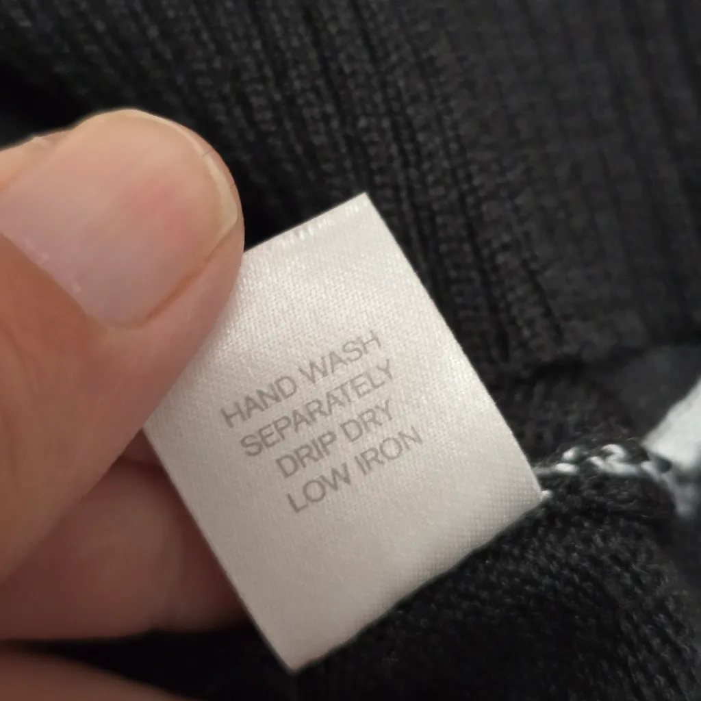 Charming Charlie Black White Bow Print Sweater Size Small Preppy - Image 8