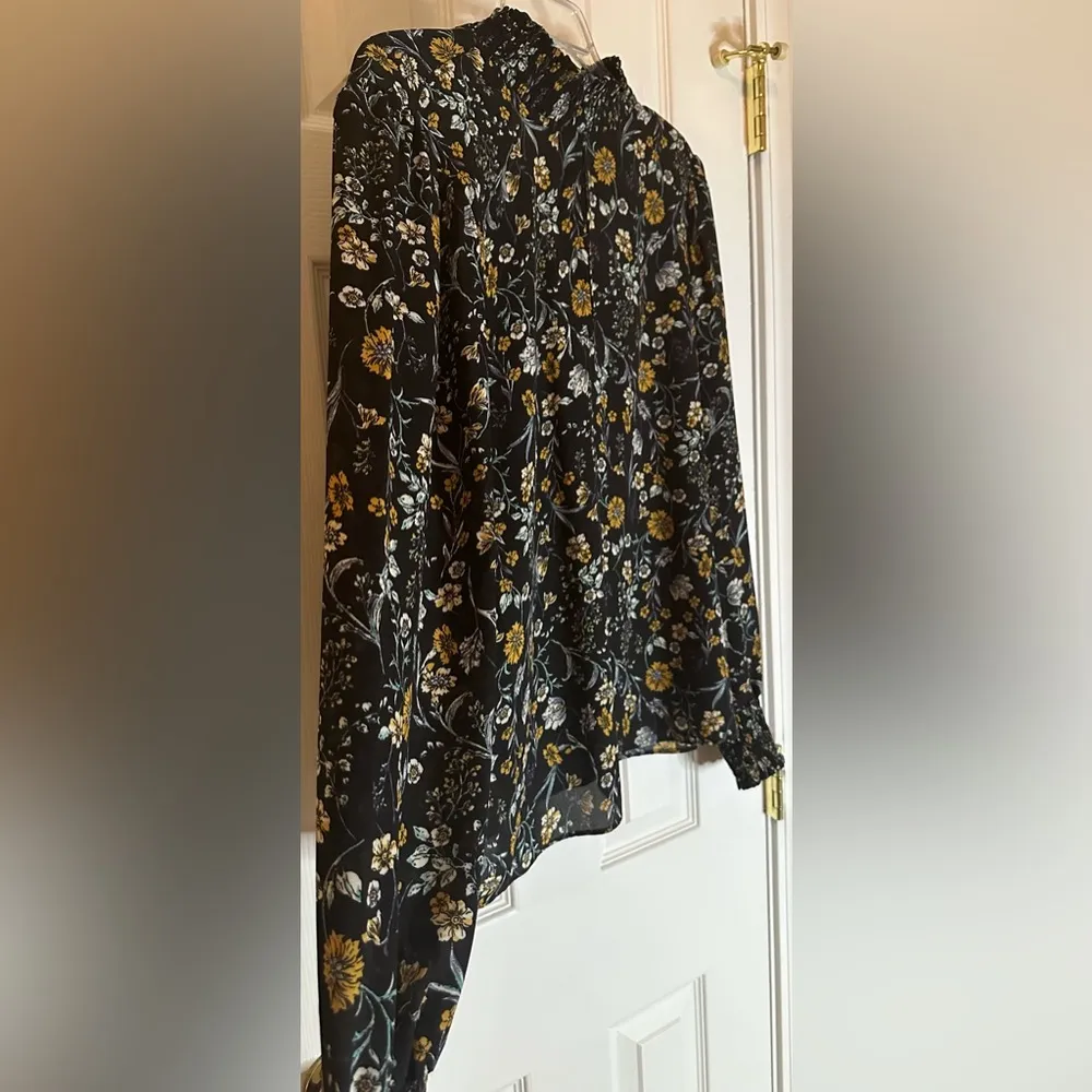 Mocked Neck Blouse - Image 4