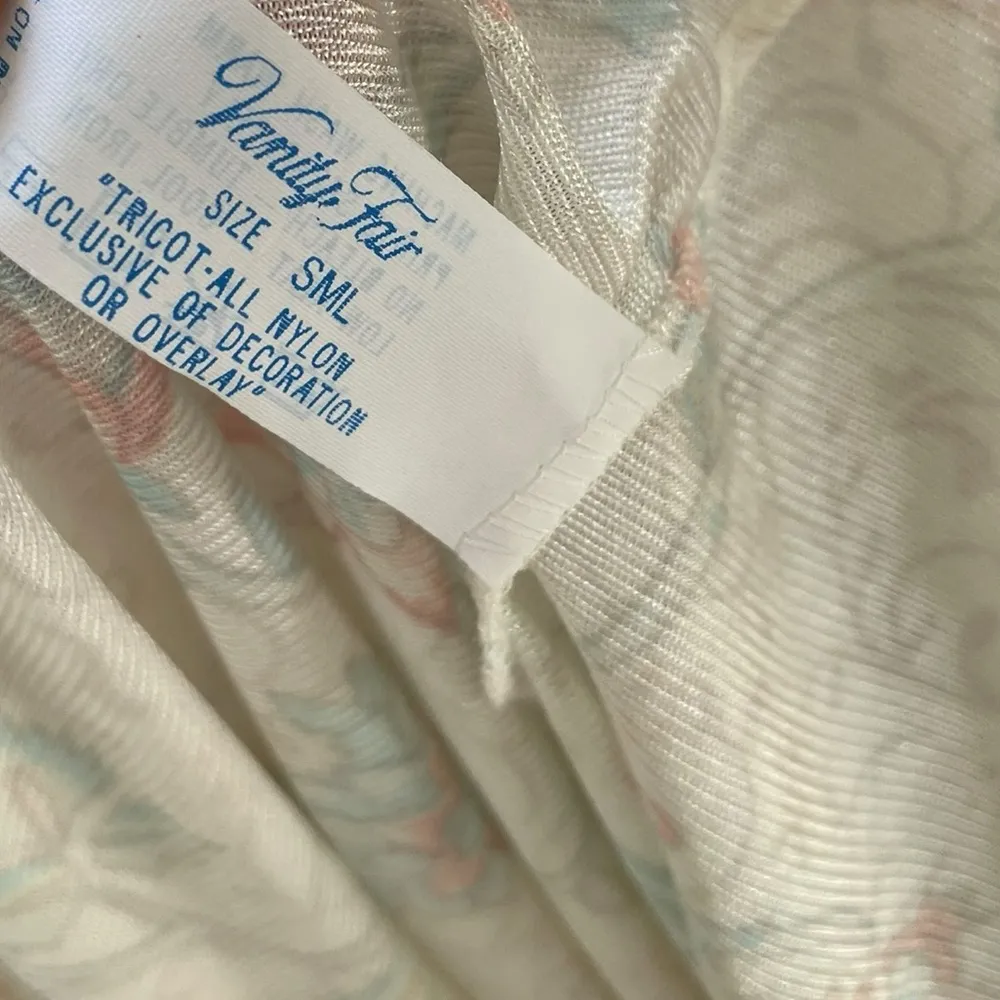 Vanity Fair Vintage 60s Boho Pastel Floral Two Piece Lingerie Slip Peignoir Set - Image 13