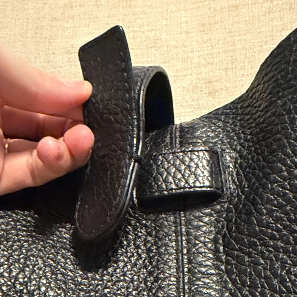 Banana Republic Black Pebbled Leather Hobo Bag - Image 2