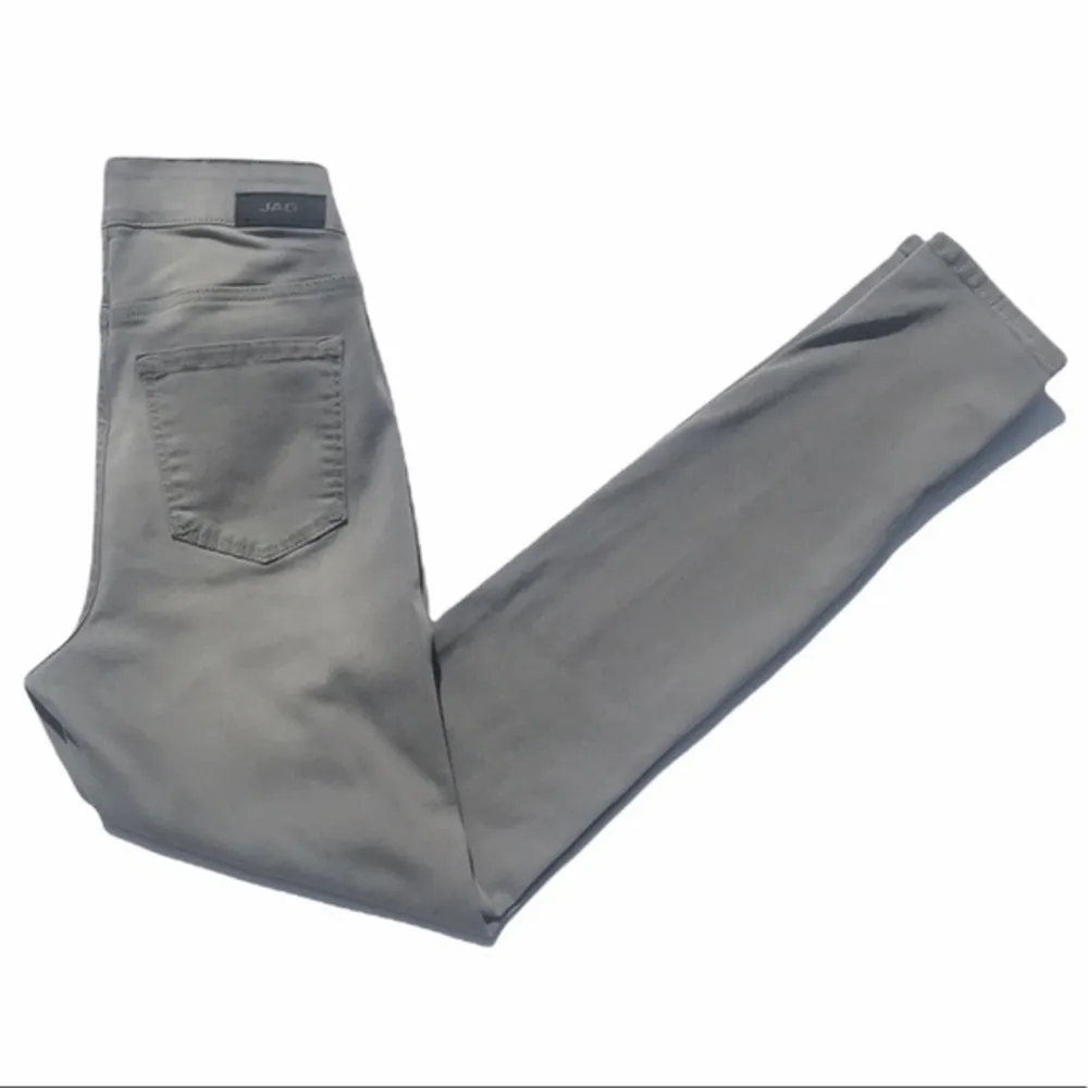 Jag Jeans High Rise Pull On Skinny Gray Jeans - Image 4