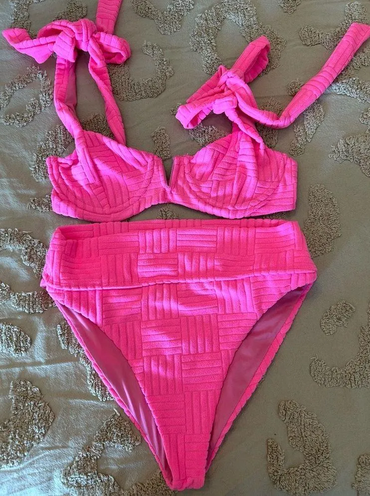 Beach Riot Blair Top/Highway Bikini Bottom Set - Image 4