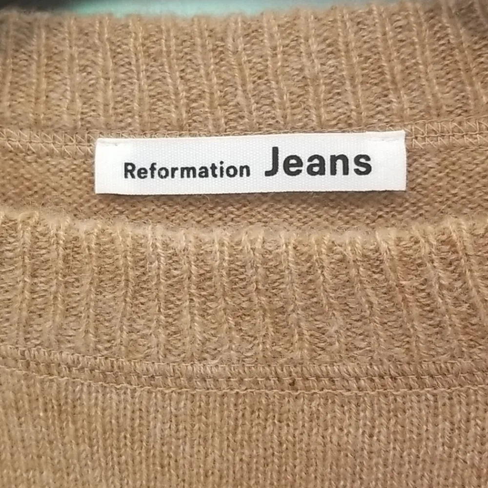 Reformation 💕💕 Cashmere Boyfriend Sweater - Image 12