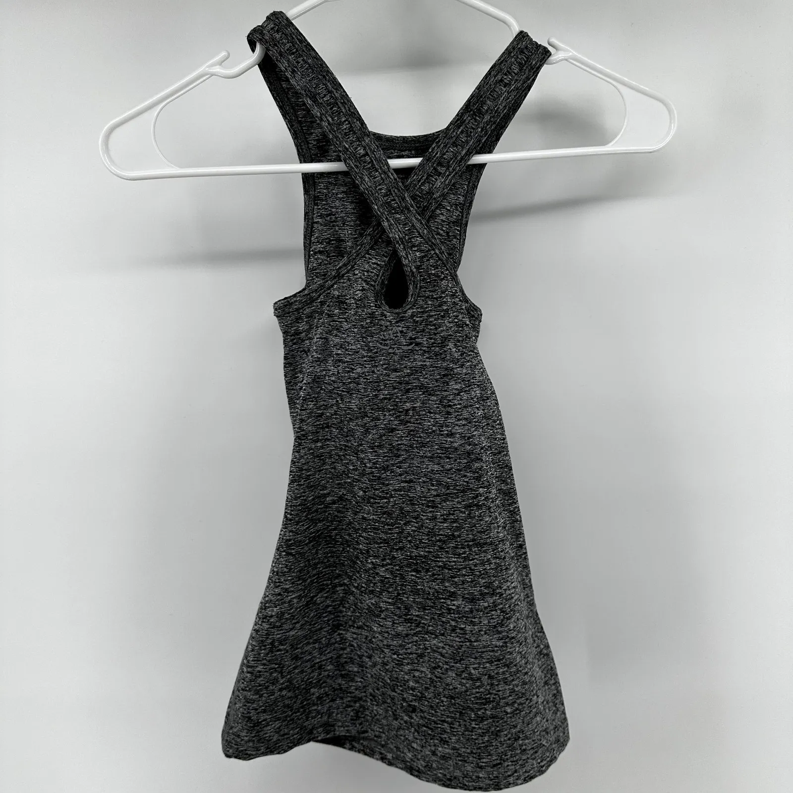 Beyond Yoga Under Lock And Keyhole Tank Top Spacedye High Neck Heather Gray XS - Image 6